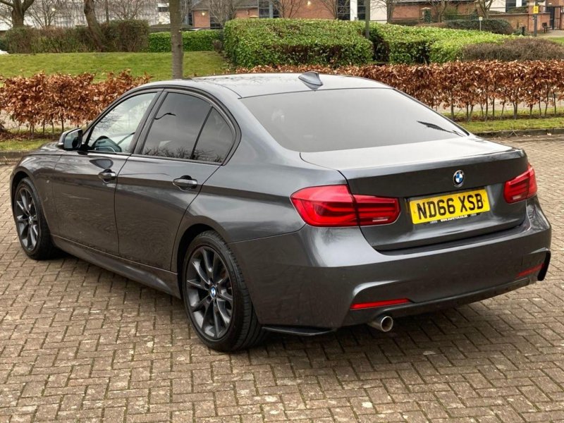 BMW 3 SERIES
