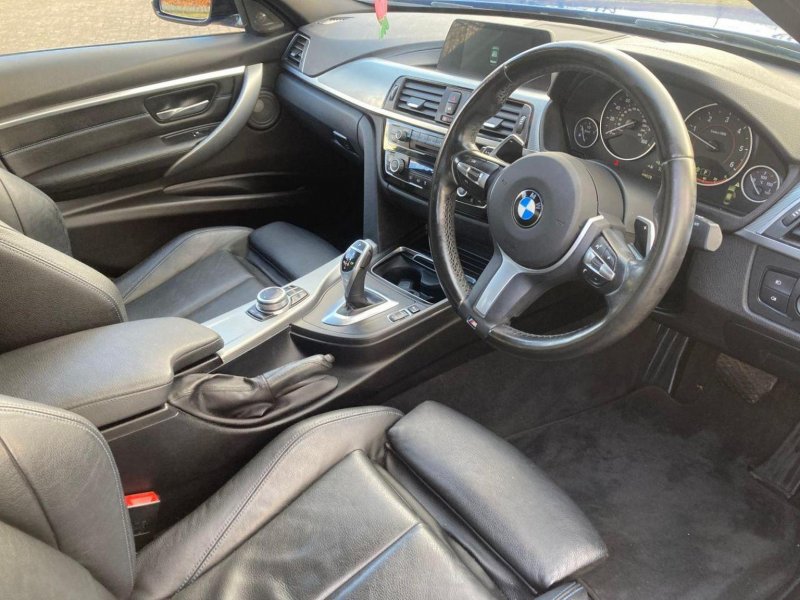 BMW 3 SERIES