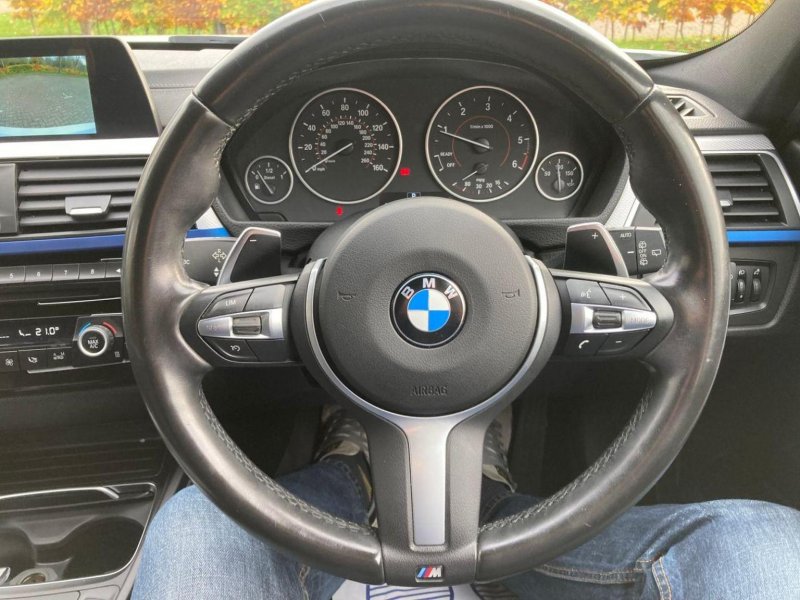BMW 3 SERIES