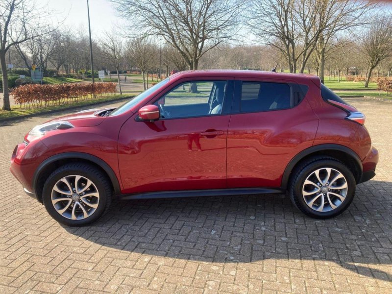 NISSAN JUKE