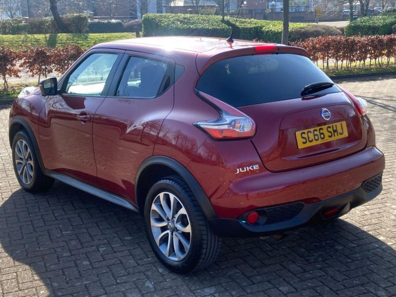 NISSAN JUKE