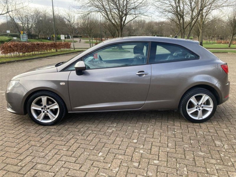 SEAT IBIZA