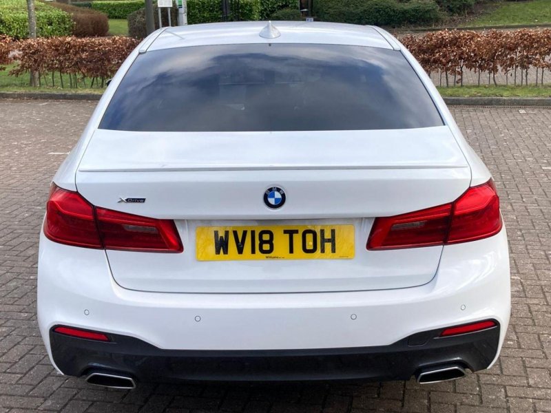 BMW 5 SERIES