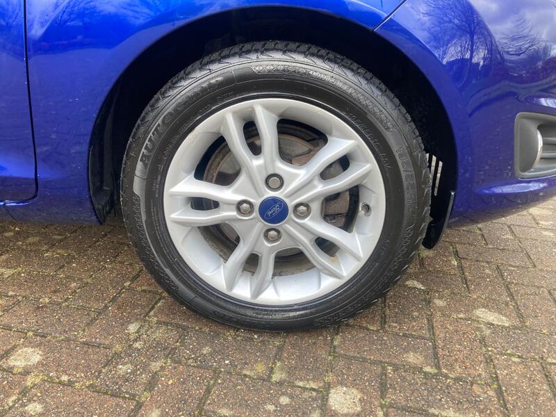 FORD FIESTA