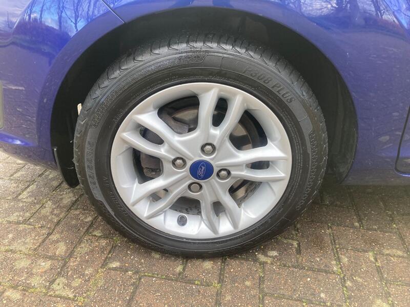 FORD FIESTA