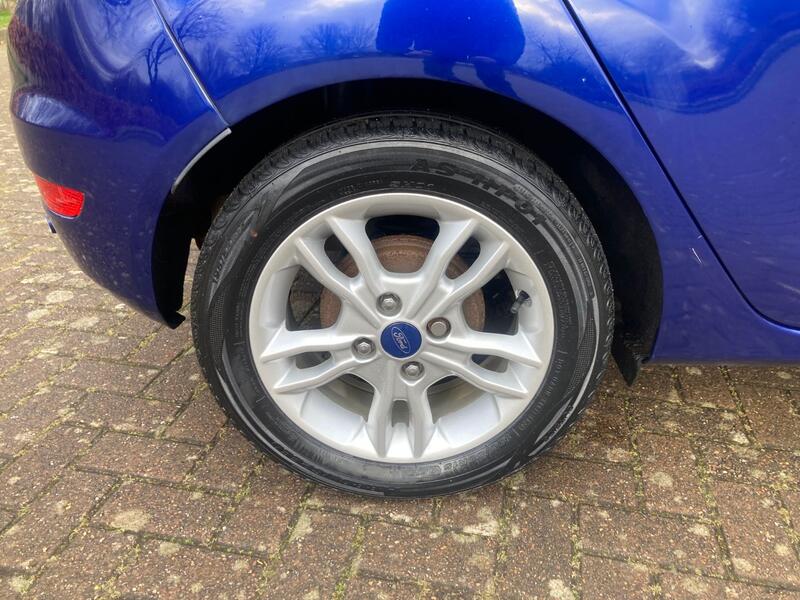 FORD FIESTA