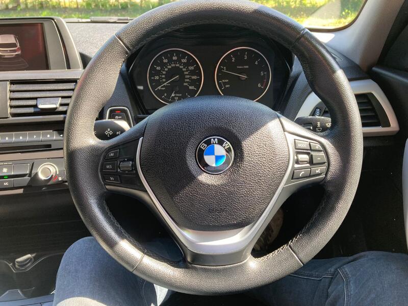 BMW 1 SERIES