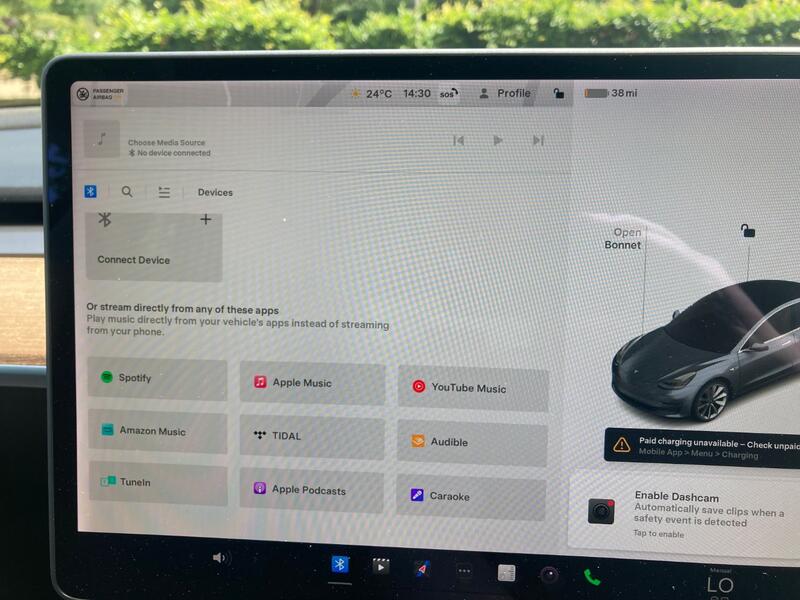 TESLA MODEL 3