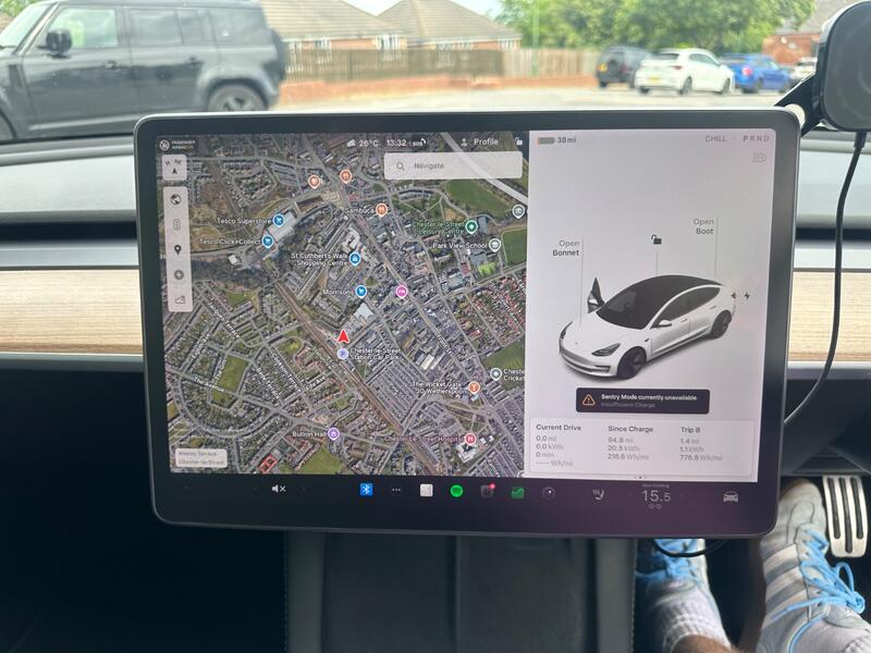 TESLA MODEL 3