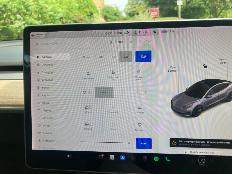 TESLA MODEL 3