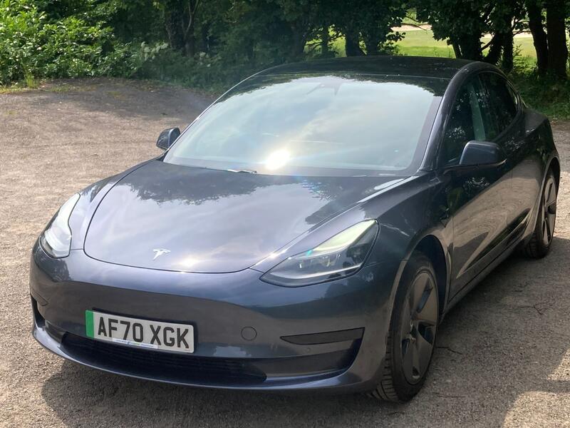 TESLA MODEL 3