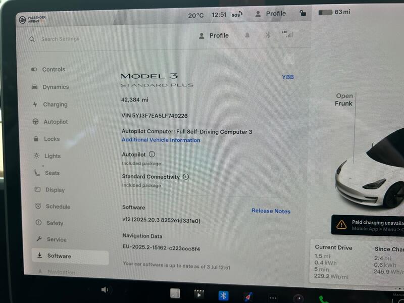 TESLA MODEL 3