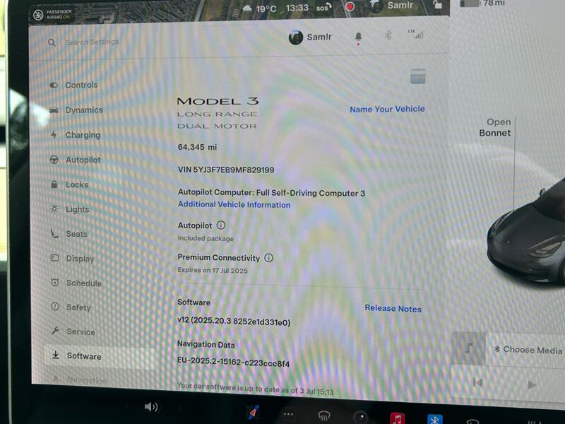 TESLA MODEL 3