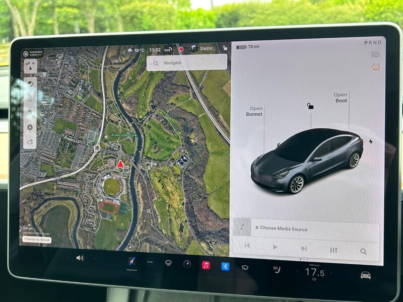 TESLA MODEL 3