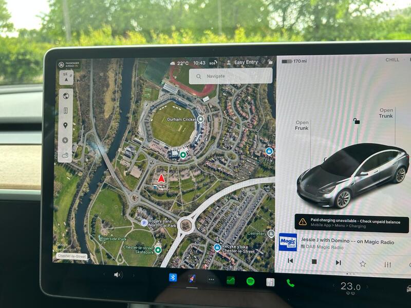 TESLA MODEL 3