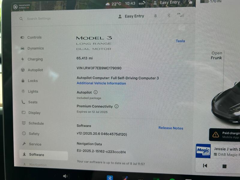 TESLA MODEL 3