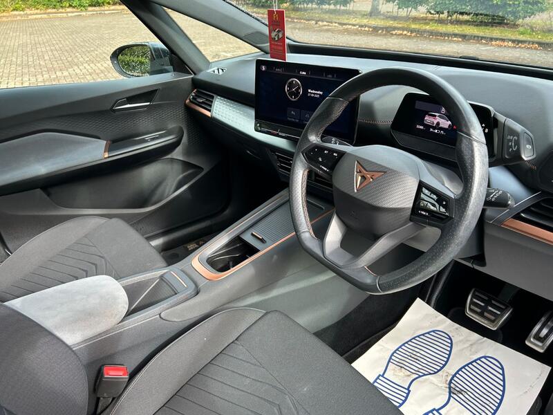 CUPRA BORN
