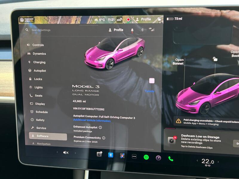 TESLA MODEL 3